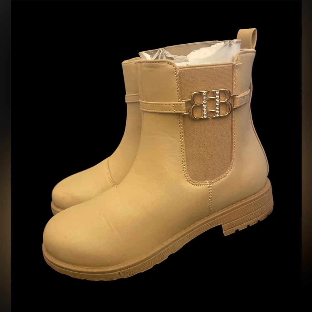 NEW Bebe Girls Bootie Size 2